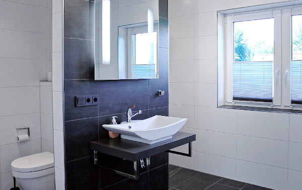 Badezimmer in der großen Ferienwohnung